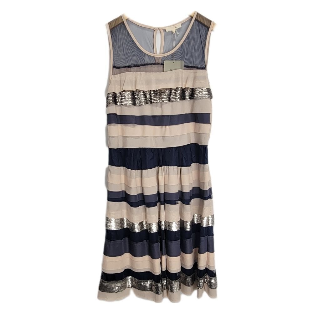 𝅺ryu Party Dress Size Large NWT sleeveless